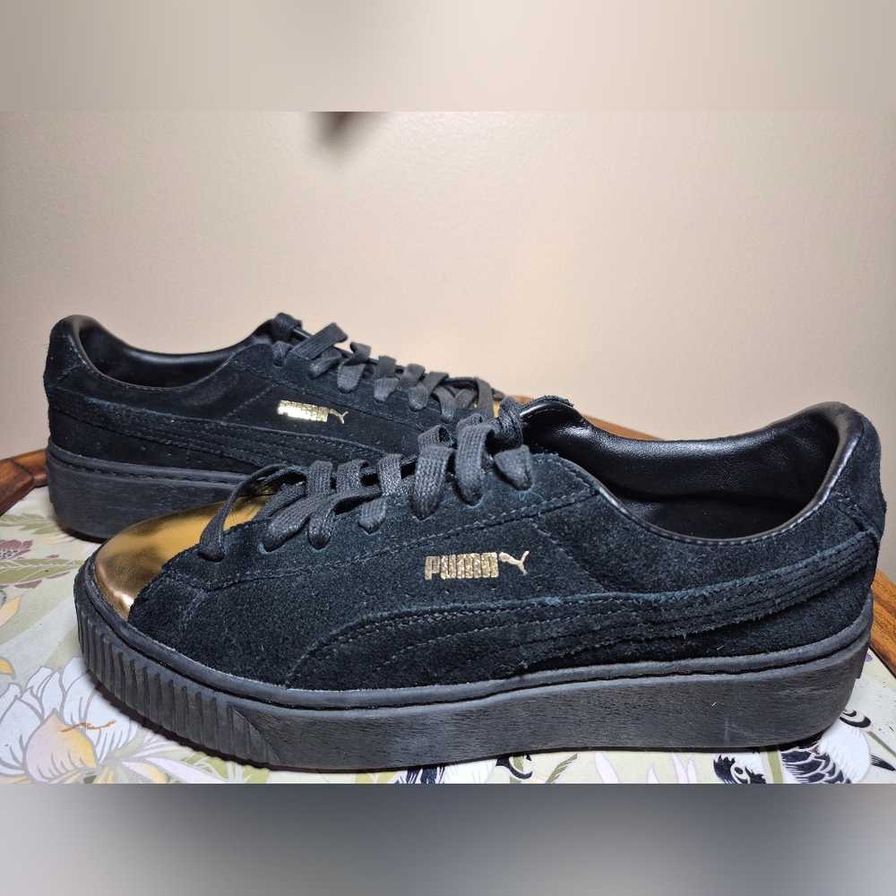 PUMA Black Suede‎ Platform Gold Toe Sneakers - Womens Size 9